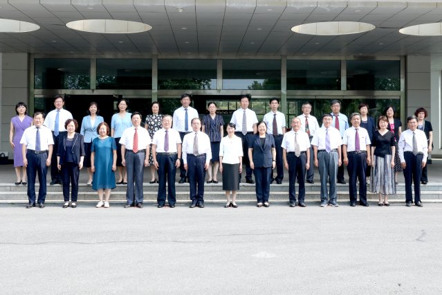 学历学位层次更高